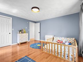 25 Dexter Rd, Melrose MA 02176