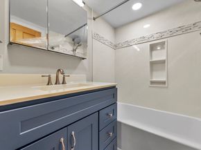 251 Trailside Way 251, Ashland MA 01721