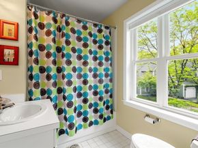243 Bishops Forest Dr 243, Waltham MA 02452