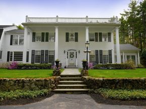 28 Pineswamp Rd, Ipswich MA 01938