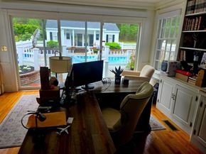 28 Pineswamp Rd, Ipswich MA 01938