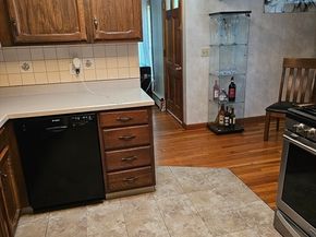 186 Ridge Rd, Marlborough MA 01752