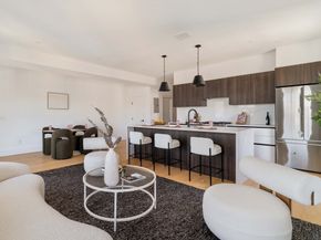 30-32 Condor St 6, Boston MA 02128
