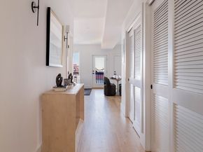 30-32 Condor St 6, Boston MA 02128