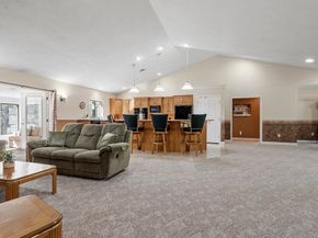118 Willis Rd, Gardner MA 01440