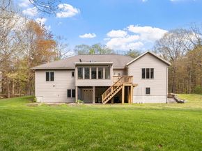 118 Willis Rd, Gardner MA 01440