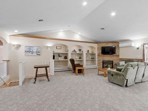 118 Willis Rd, Gardner MA 01440