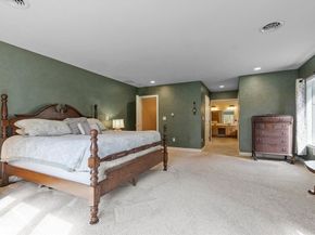 118 Willis Rd, Gardner MA 01440