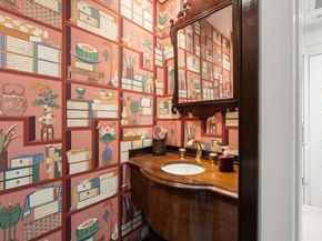 13 West Cedar St, Boston MA 02108