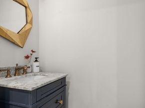 11 Oak St 45, Wellesley MA 02482