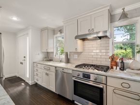 11 Oak St 45, Wellesley MA 02482