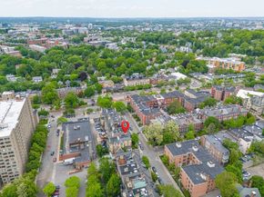 352 Tappan St 1, Brookline MA 02445
