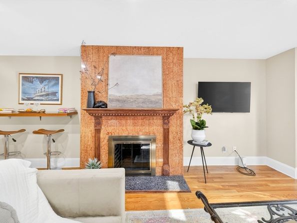 352 Tappan St 1, Brookline MA 02445