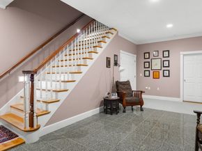 6 Steel Rd, Hopedale MA 01747