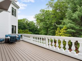 6 Steel Rd, Hopedale MA 01747