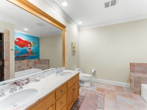 6 Steel Rd, Hopedale MA 01747