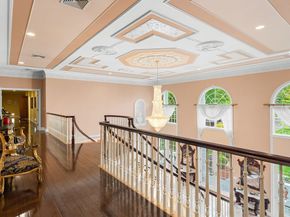 6 Steel Rd, Hopedale MA 01747