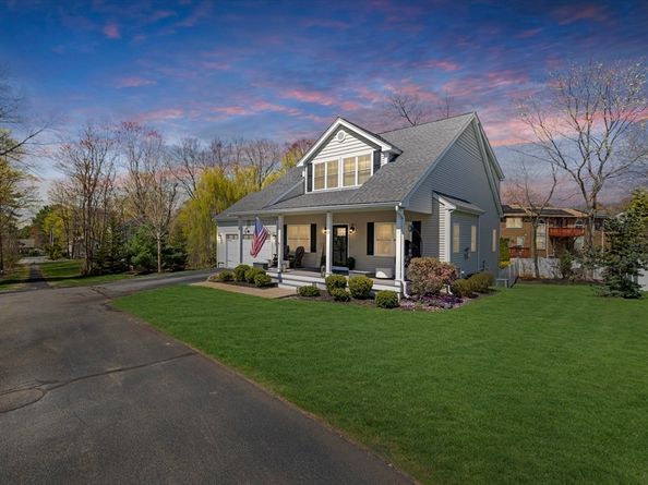 10 Charles View Ln 10, Medway MA 02053
