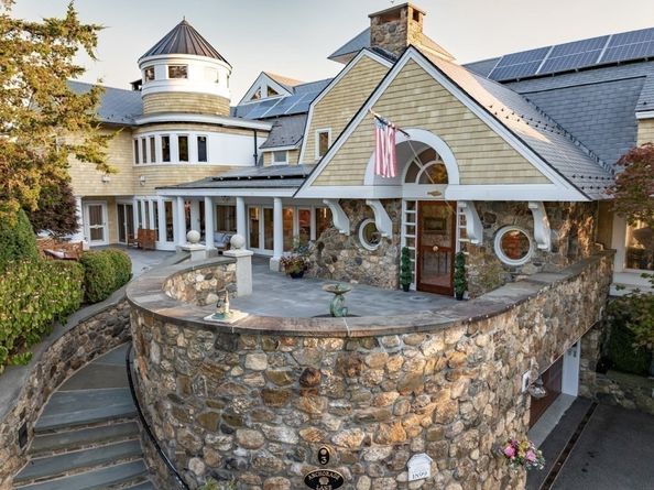3 Anchorage Lane, Marblehead MA 01945