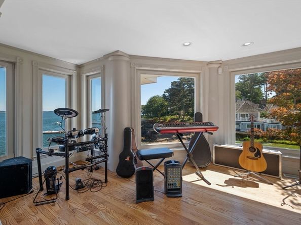 3 Anchorage Lane, Marblehead MA 01945