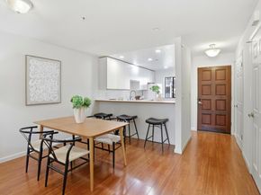 4159 El Camino Way M, Palo Alto CA 94306