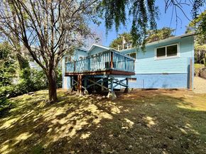652 Rockaway Beach Avenue, Pacifica CA 94044