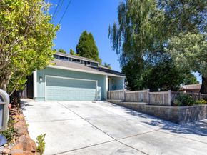 525 Clubhouse Drive, Aptos CA 95003