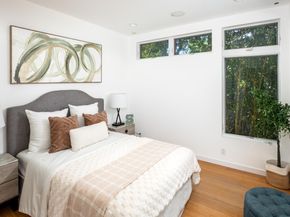2161 Valparaiso Avenue, Menlo Park CA 94025