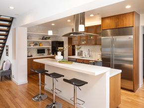 2161 Valparaiso Avenue, Menlo Park CA 94025