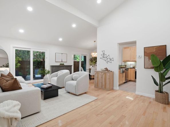 10977 Northseal Square, Cupertino CA 95014