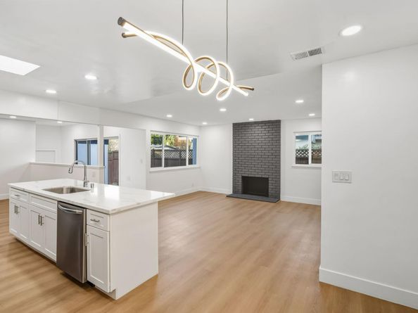 374 Manzanita Court, Milpitas CA 95035