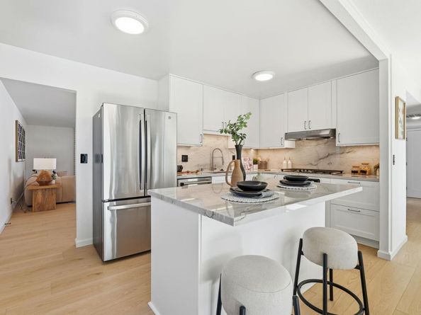 19990 Pear Tree Lane, Cupertino CA 95014