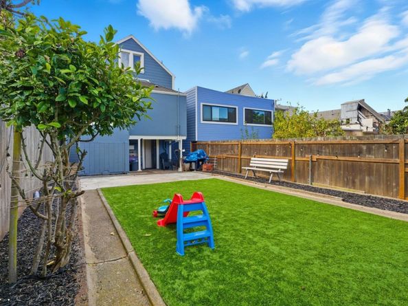 327 Brazil Avenue, San Francisco CA 94112