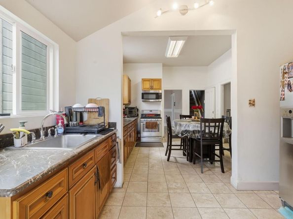 327 Brazil Avenue, San Francisco CA 94112