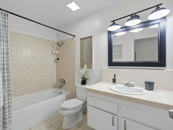1375 Pinehurst Square, San Jose CA 95117