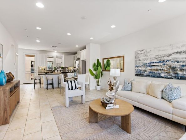 5886 Smoky Quartz Loop, San Jose CA 95123