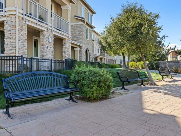 5886 Smoky Quartz Loop, San Jose CA 95123