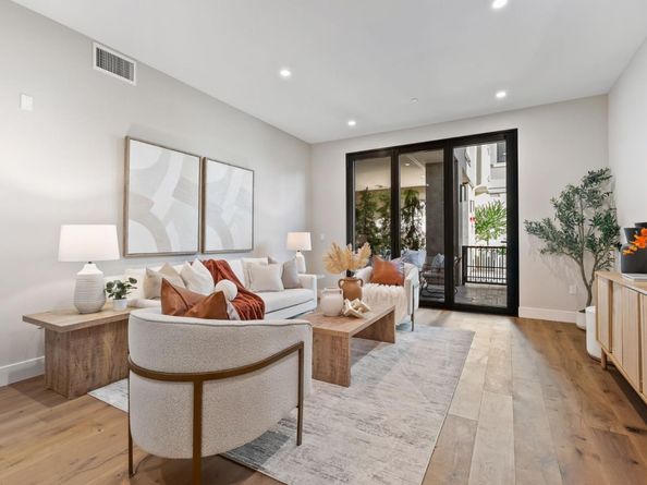 221 Hope Street, Mountain View CA 94041