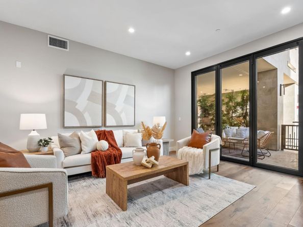 221 Hope Street, Mountain View CA 94041