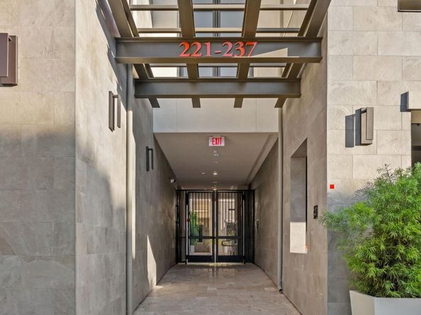 221 Hope Street, Mountain View CA 94041