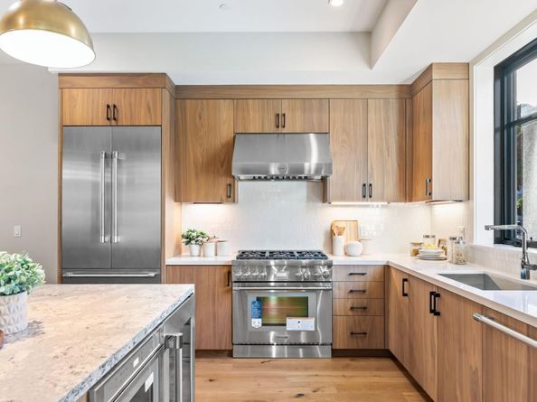 221 Hope Street, Mountain View CA 94041