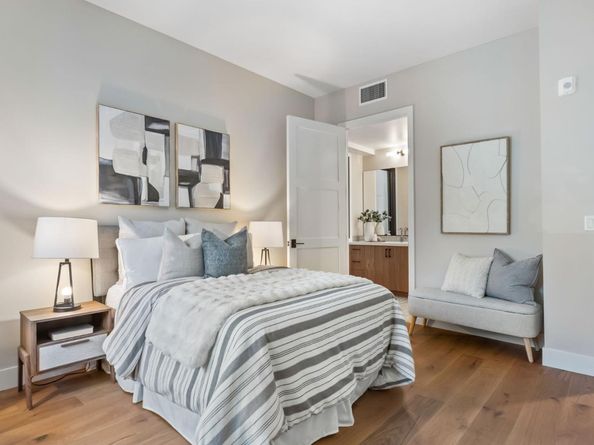 221 Hope Street, Mountain View CA 94041