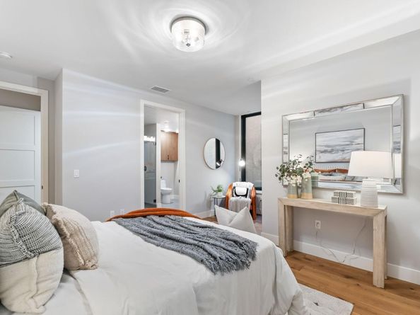 221 Hope Street, Mountain View CA 94041