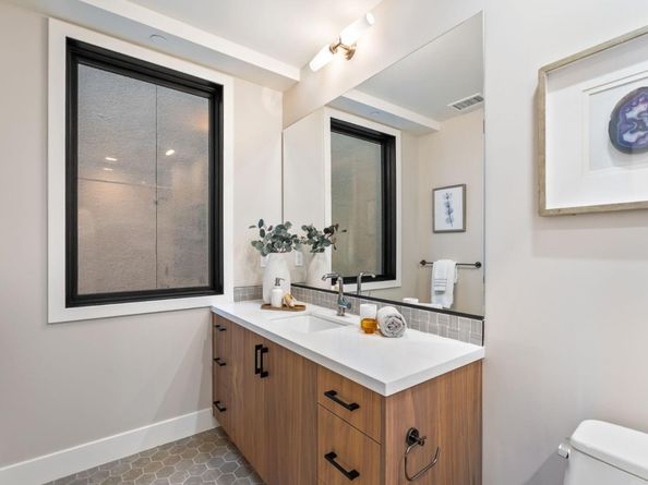 221 Hope Street, Mountain View CA 94041