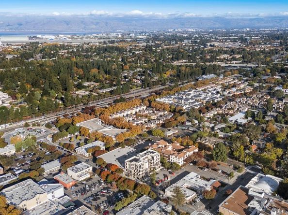 221 Hope Street, Mountain View CA 94041