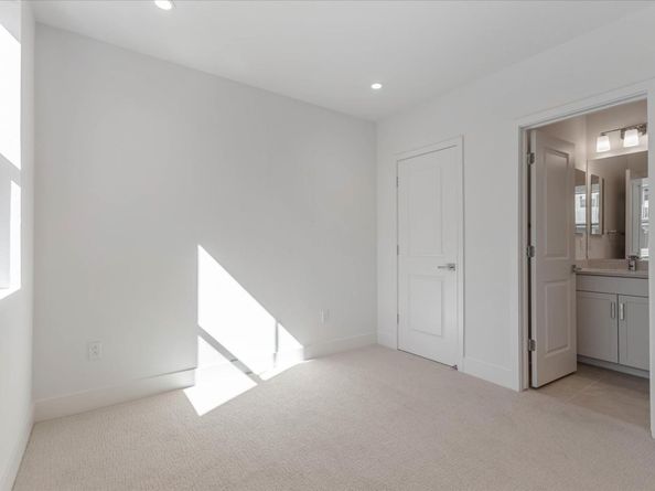 2739 Oak Road, Walnut Creek CA 94597