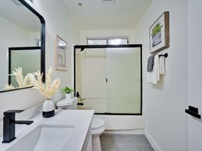 426 Galleria Drive UNIT 8, San Jose CA 95134