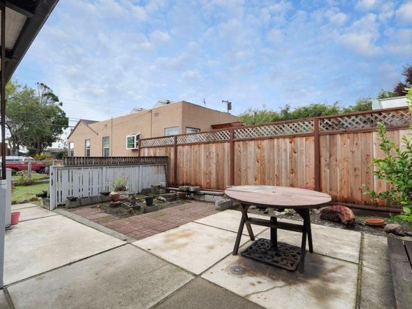 3315 Esmond Avenue, Richmond CA 94805