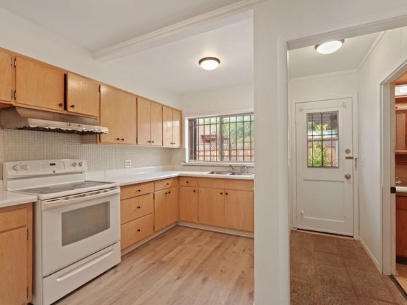 3315 Esmond Avenue, Richmond CA 94805