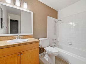 1085 Murrieta Boulevard 324, Livermore CA 94550